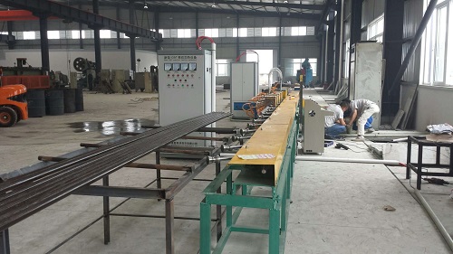 中頻/超音頻感應(yīng)加熱設(shè)備http://m.xinyuehzp.cn/